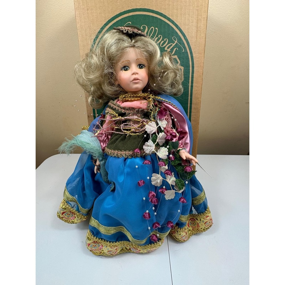 Robin Woods Maid Marion‎ Collector Doll 1990 w/ Box Pittsburgh PA